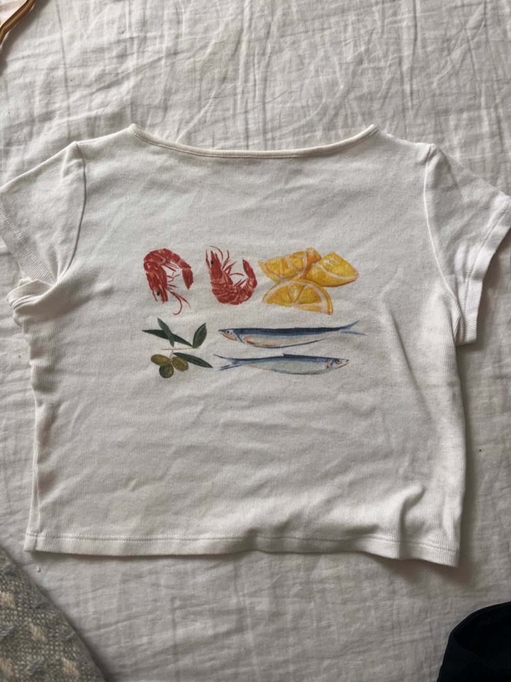 Lisa Says Gah White Tee with Shrimp, Lemon & Fish Print